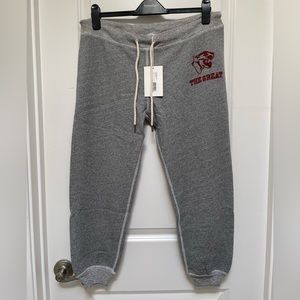 NWT The Great. Cropped sweatpants with jaguar graphic size 1, or small